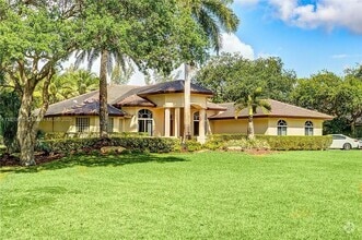 Building Photo - 6807 NW 66th Way