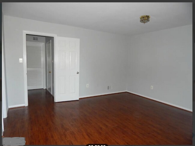 Foto del edificio - 44153 Paget Ter