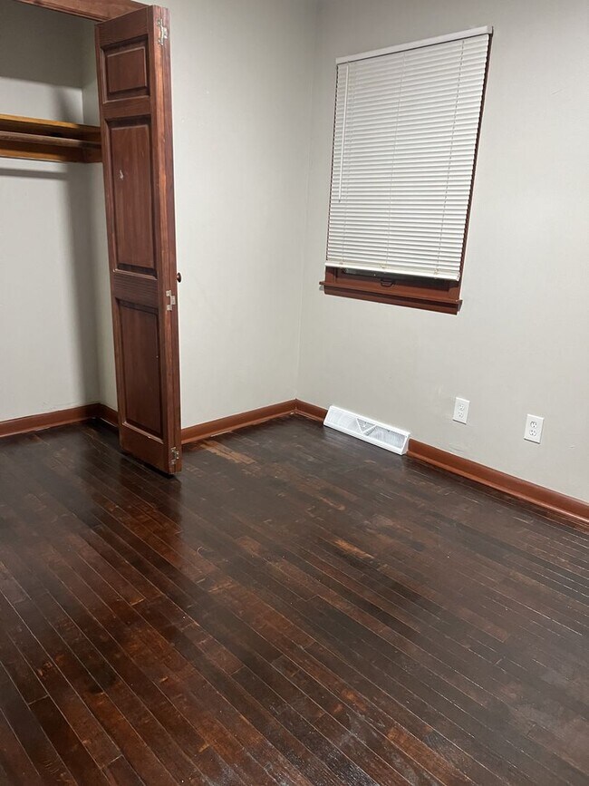 Foto del edificio - Welcome to this charming 3-bedroom, 1-bath...