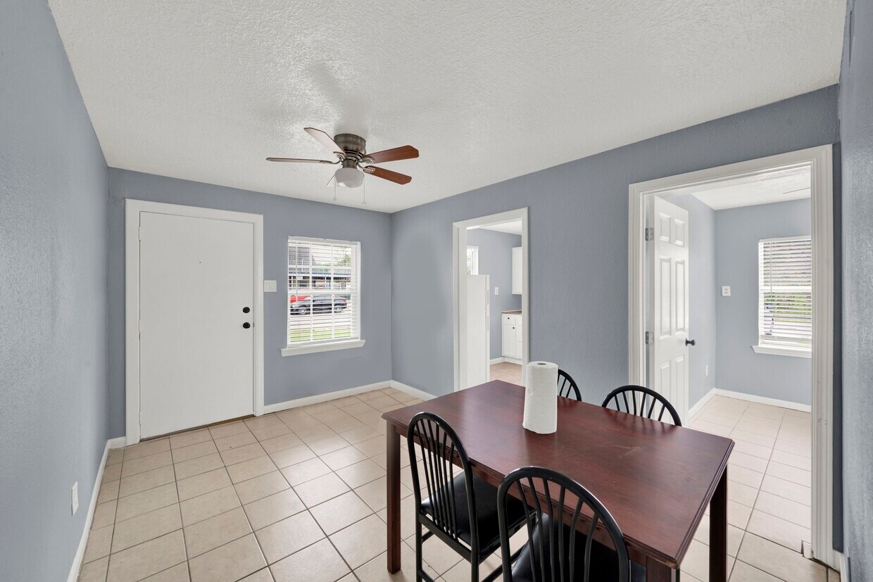 Foto principal - 1009 Beverly Ave