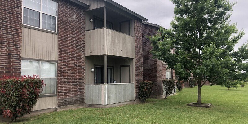 Foto principal - Lakeview Apartments