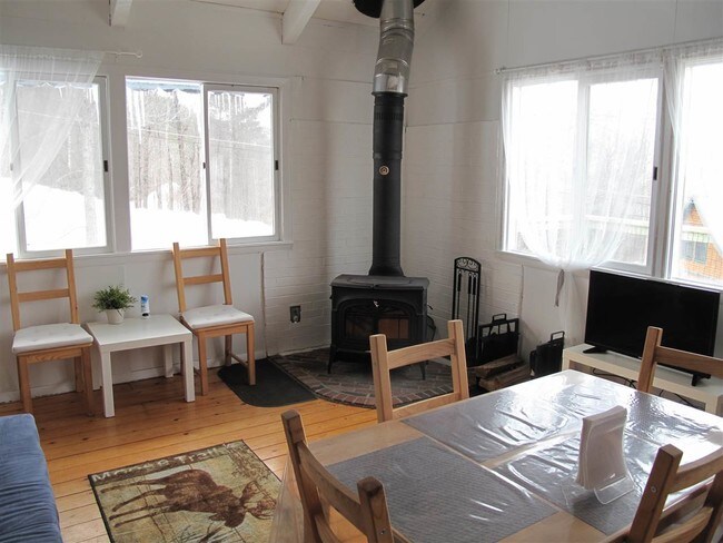 Building Photo - 263 Tin Mine Rd