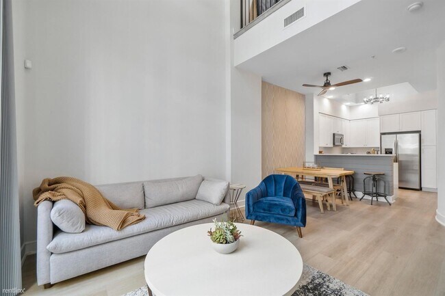 Foto del edificio - 1 br, 1.5 bath Condo - 801 S Olive Ave Uni...