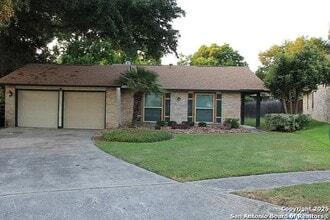 Building Photo - 14115 Exmoor St