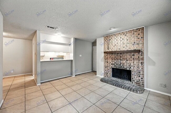 Building Photo - 6176 Vega Dr