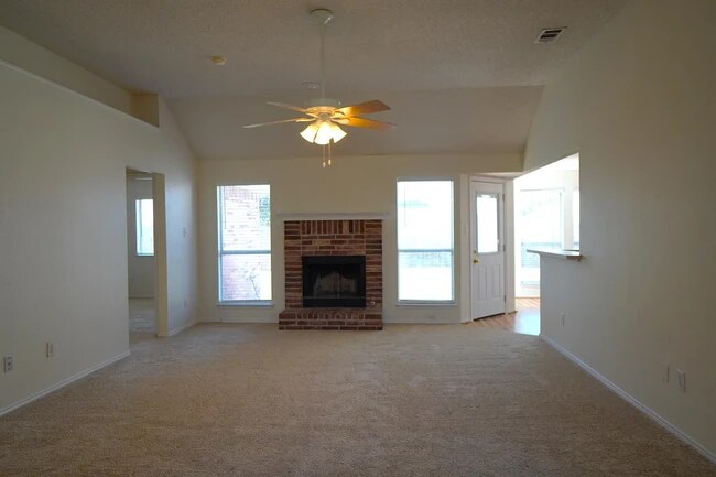 Foto del edificio - 137 Magnolia Ln