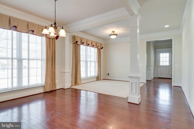 Building Photo - 8914 Pink Carnation Ct