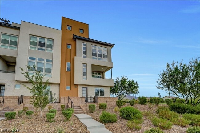 Building Photo - 3348 Esker Rdg Ave