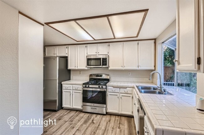 Building Photo - 7581 Whitney Dr