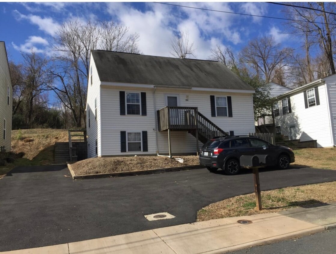 303 Valley Road Ext, Charlottesville, VA 22903 House Rental in