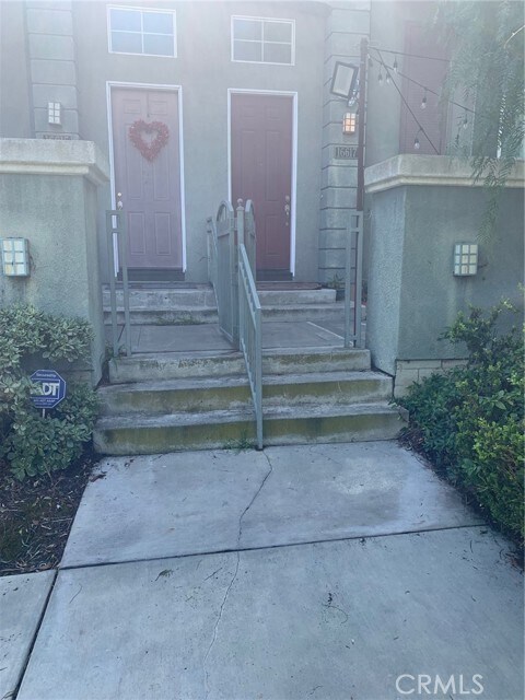 Foto del edificio - 16617 Yukon Ave