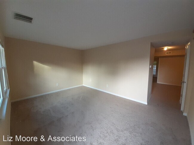 Foto del edificio - 3 br, 1.5 bath House - 403 Savage Drive #C