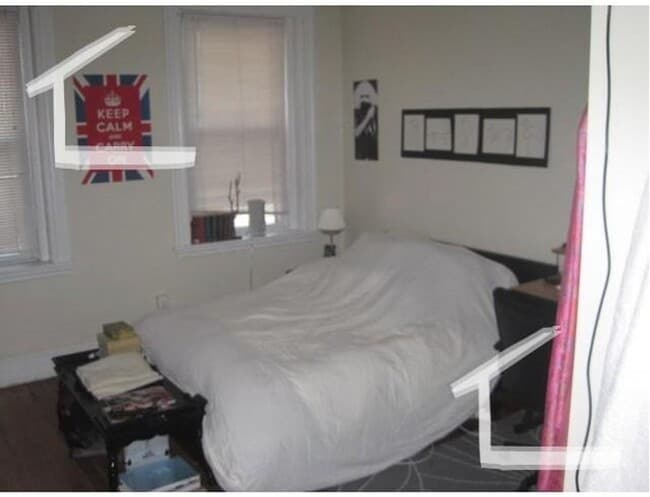 Building Photo - No Brokers Fee, No Security Deposit, heat, Hot Water Included, Laundry on a Site, Parking for Rent