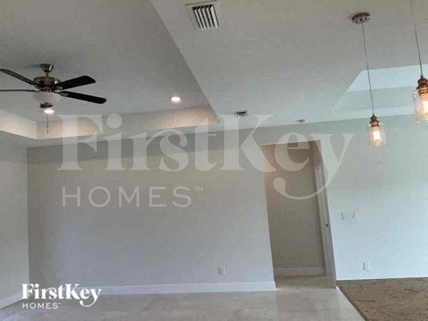 Foto del edificio - 1729 NW 11th Pl