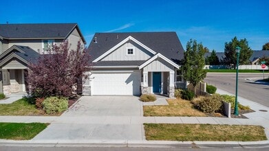 Building Photo - 3328 E Girdner Ct