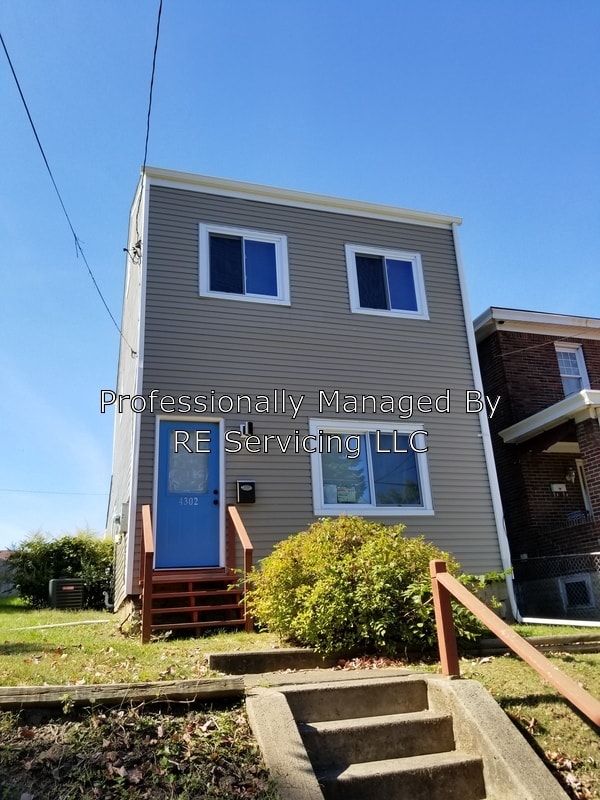 Photo - 4302 Stanley Street