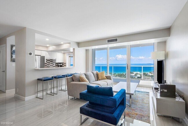 Foto del edificio - 2 br, 2 bath Condo - 2715 N Ocean Blvd Apt...