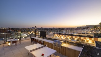 Building Photo - 2722 S Figueroa St