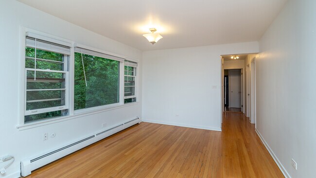 Building Photo - 224 Callan Ave