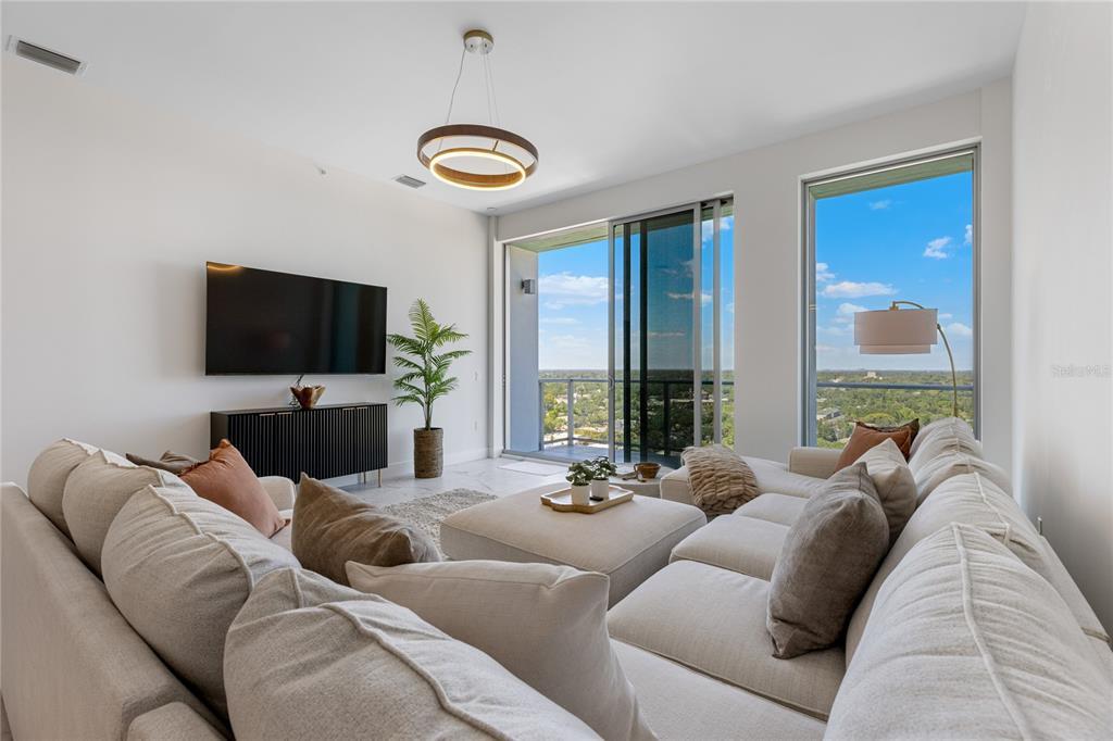 Foto principal - 777 3rd Ave N