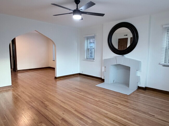 Foto del edificio - 1522 Northwest Blvd