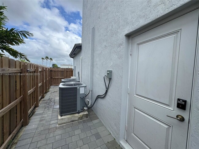 Photo - 28850 SW 163rd Ave Apartment