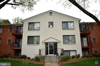 Building Photo - 125 Clubhouse Dr SW