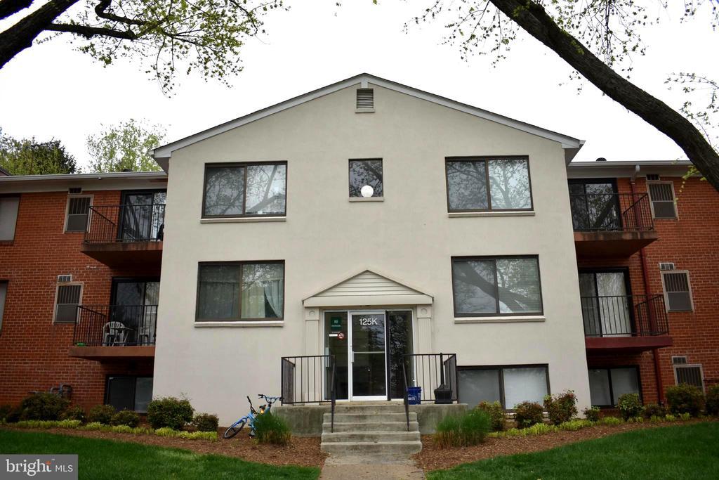 Primary Photo - 125 Clubhouse Dr SW