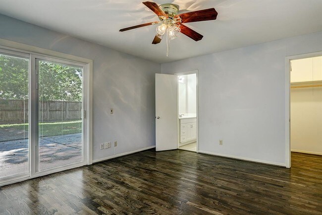 Foto del edificio - 1147 Shadeland Dr