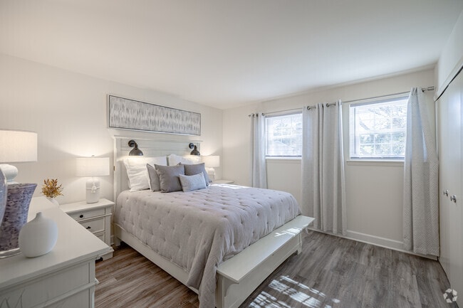 2BR, 1.5BA-968SF - Model - Bedroom - Seven Oaks Townhomes