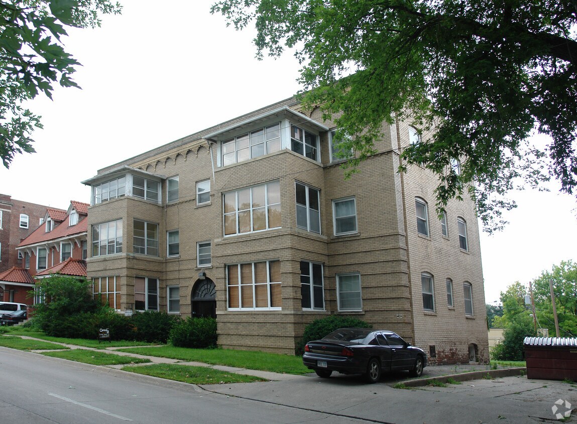 Building Photo - 506 S 31st St