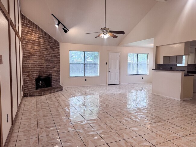 Foto del edificio - 14418 Moorfield Dr