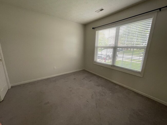 Foto del edificio - 1058 Sugar Maple Dr