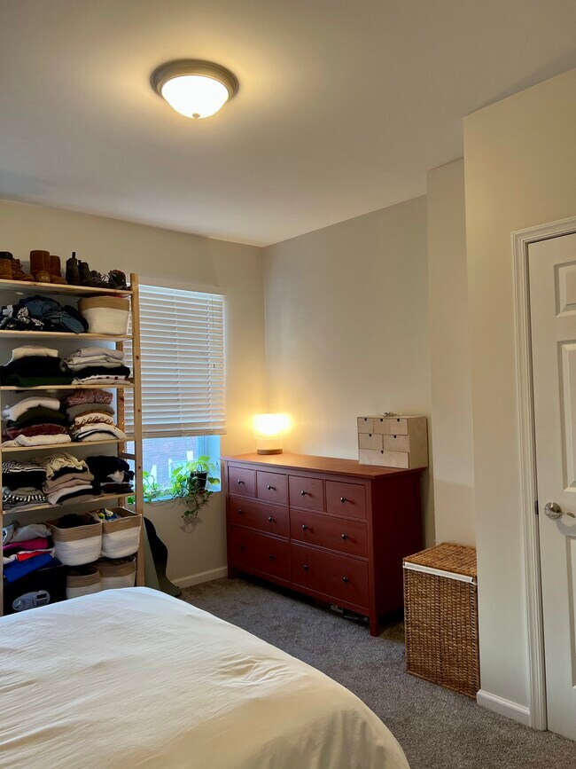 Foto del edificio - 2325 S Beulah St