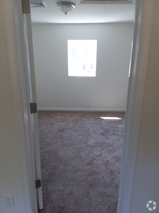 Apartments For Rent in Northampton PA with Yard 1 Rentals