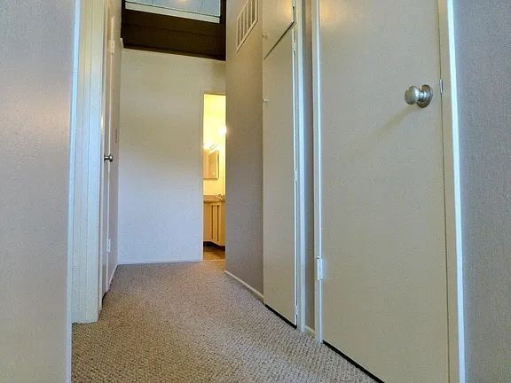 Foto del edificio - "Charming 1-Bedroom Retreat in Desirable Palo Alto Location!"