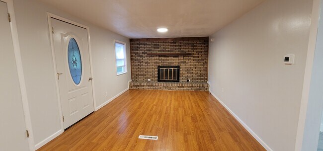 Foto del edificio - 281 Acre Ave
