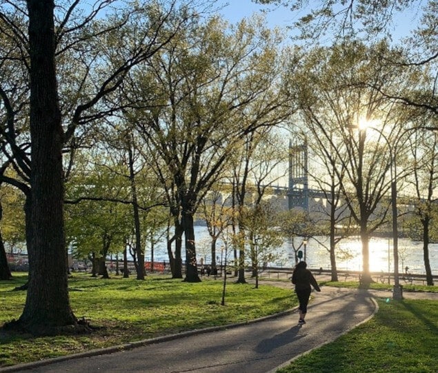 Astoria Park along the East River