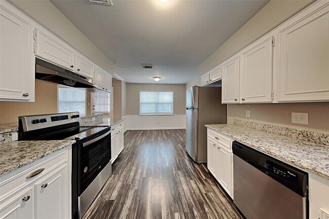 Building Photo - 12822 Westleigh Dr