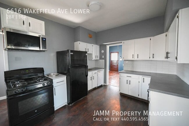 Building Photo - West Cleveland Detroit-Shoreway: LOWER UNI...