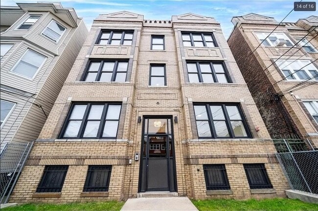 Building Photo - 71 Bostwick Ave