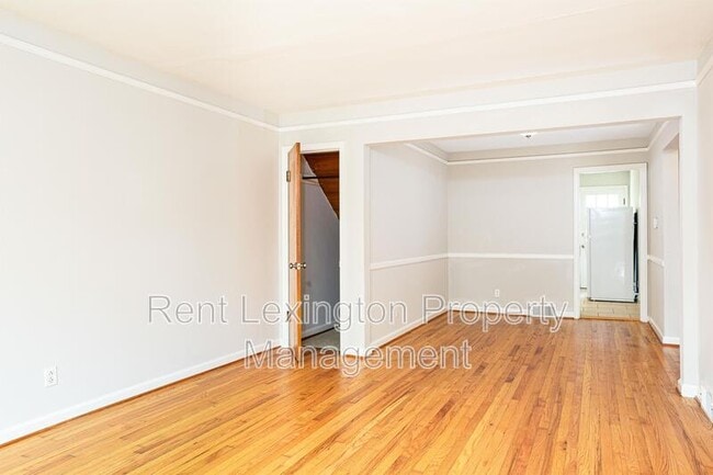 Photo - 1771 Harrodsburg Rd Apartment