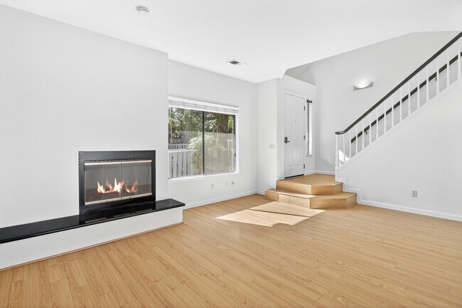 Foto del edificio - 466 Mountain Laurel Ct