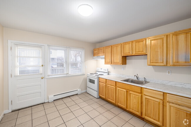 Interior Photo - 1533 Boston Ave