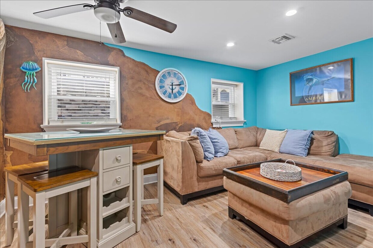 Foto principal - 16 S Nashville Ave