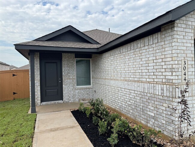 Foto del edificio - 3044 Angelic Rose Ln