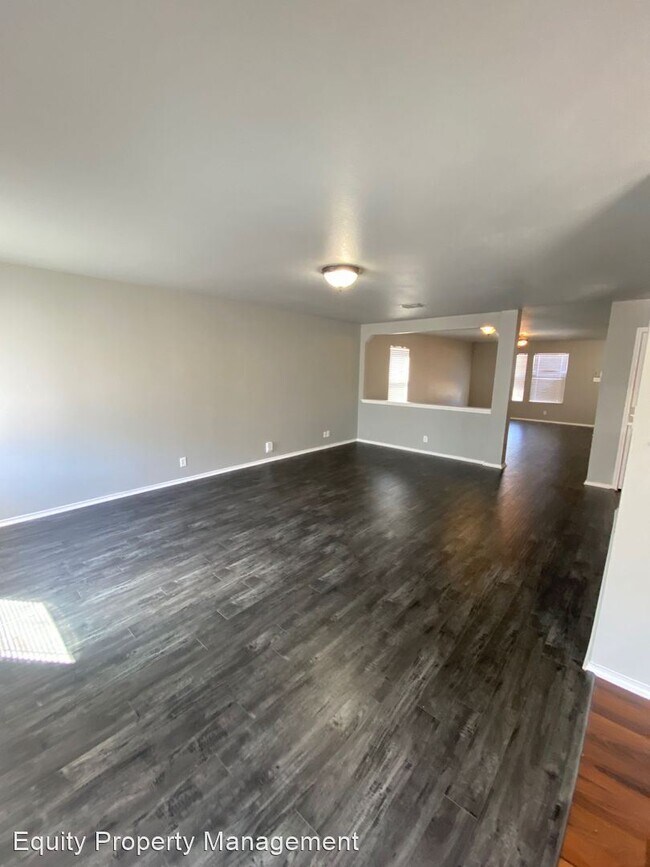 Foto del edificio - 3 br, 2 bath House - 7930 Cypress Crown