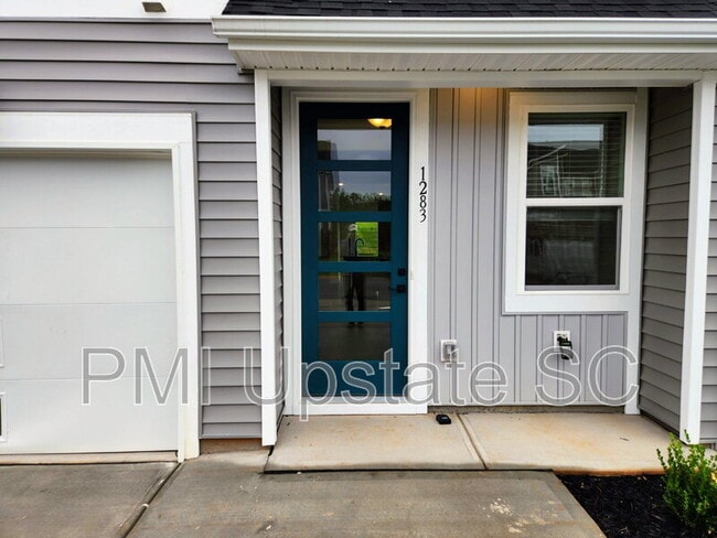 Building Photo - 1283 Westgate Vlg Dr