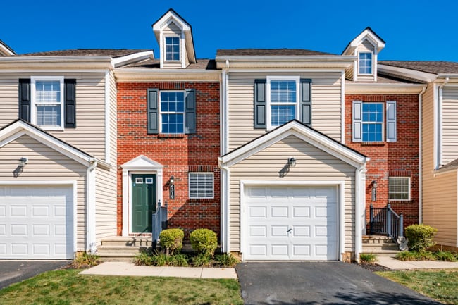 6510 Ash Rock Cir