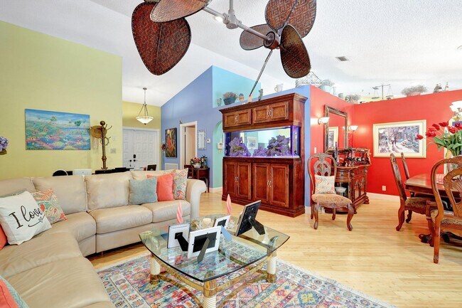 Foto del edificio - 455 Mohawk Ln